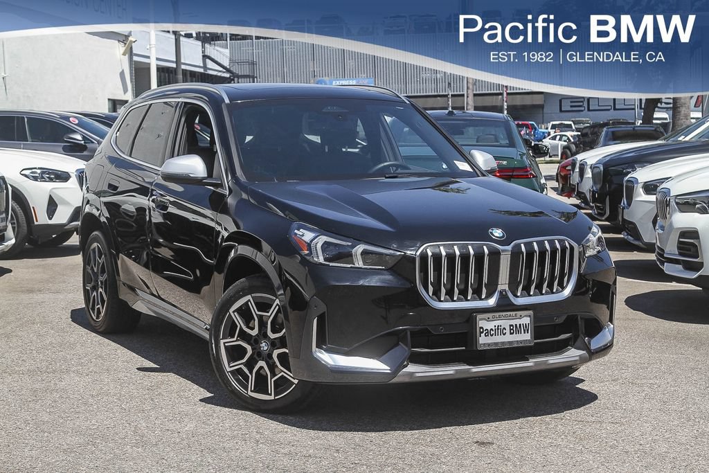 Used 2023 BMW X1 xDrive28i w/ Premium Package AWD/4WD image 1