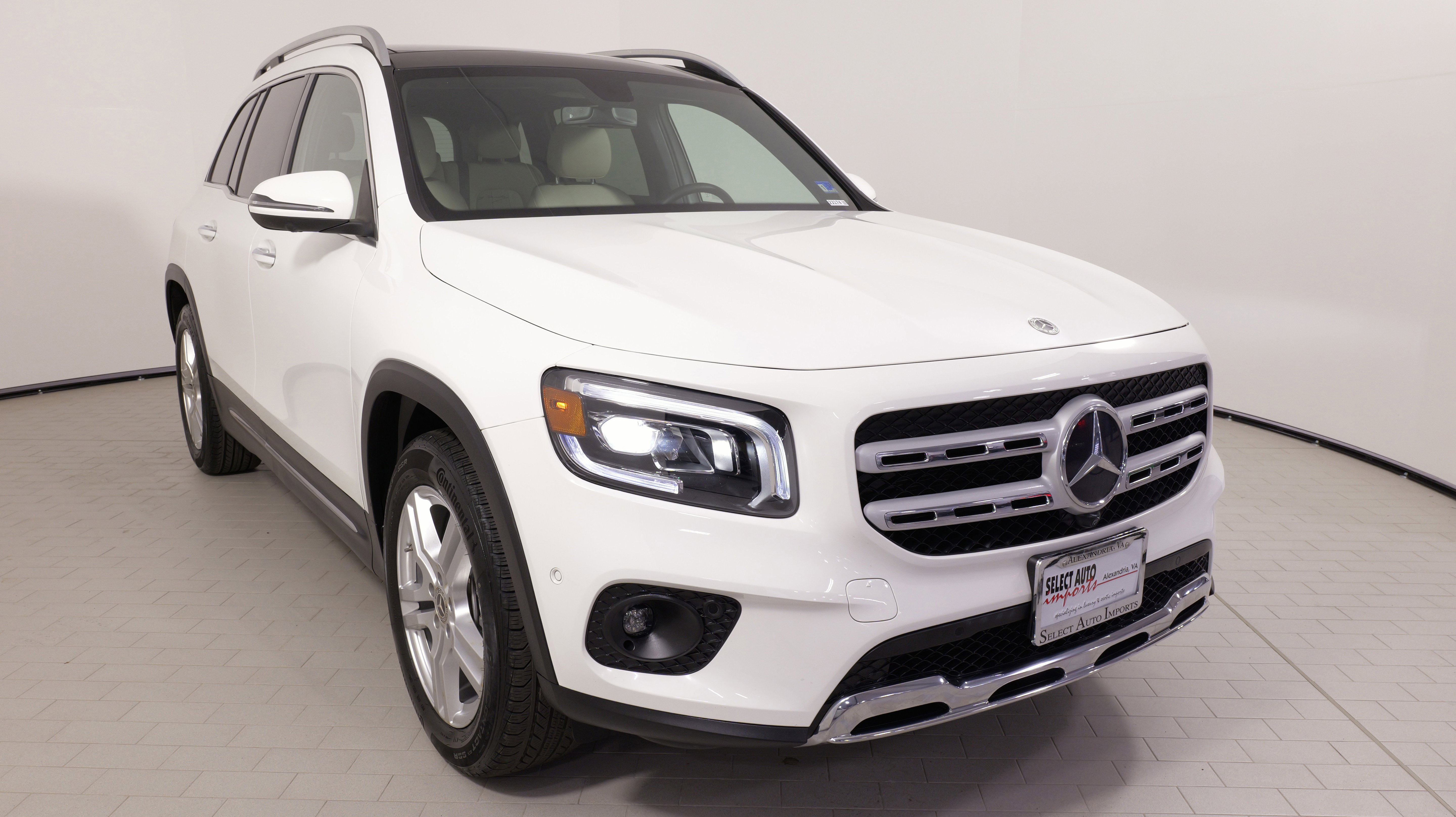 Used 2022 Mercedes-Benz GLB 250 4MATIC image 7