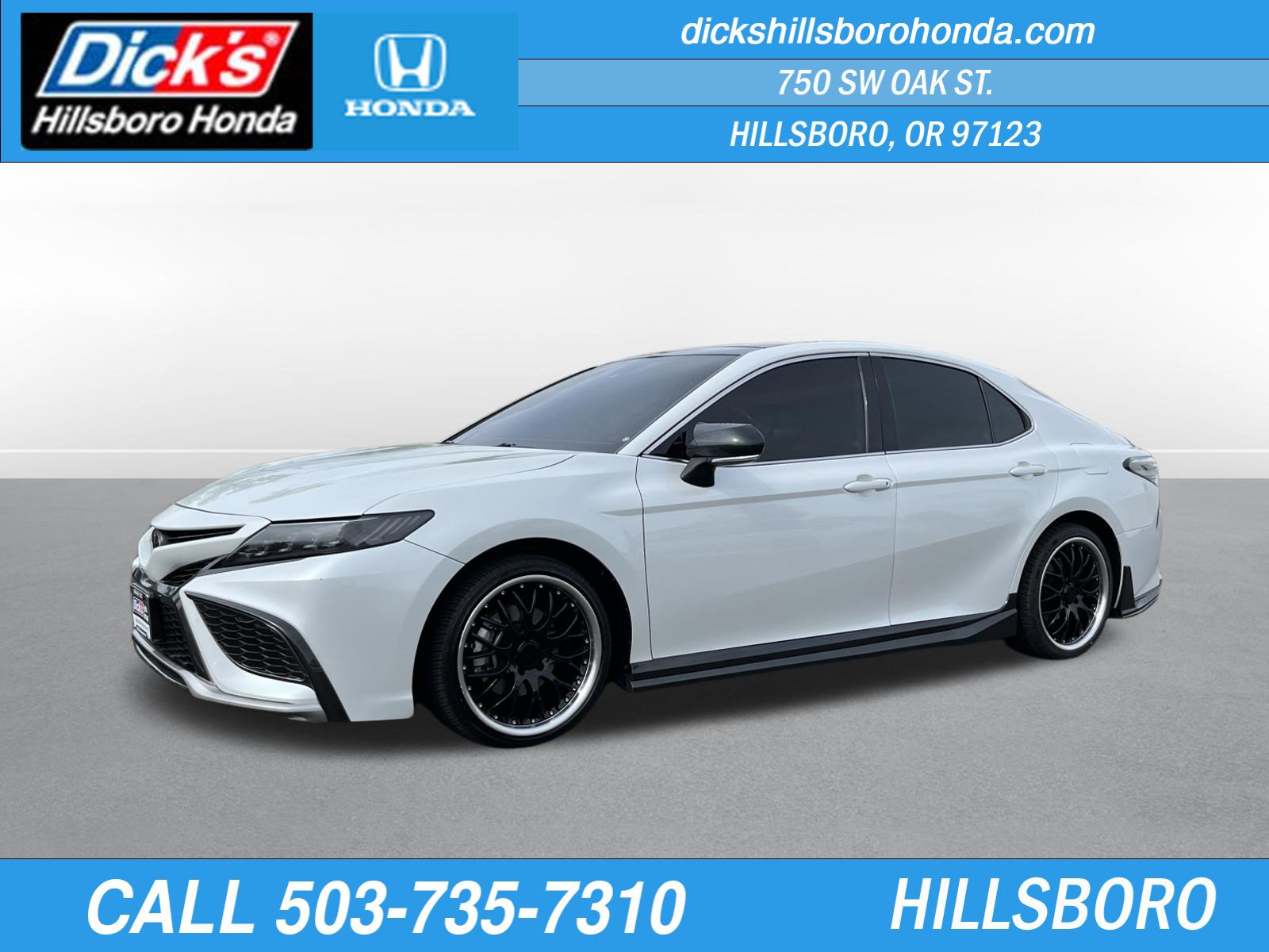 Used 2022 Toyota Camry XSE w/ Navigation Package AWD/4WD image 1