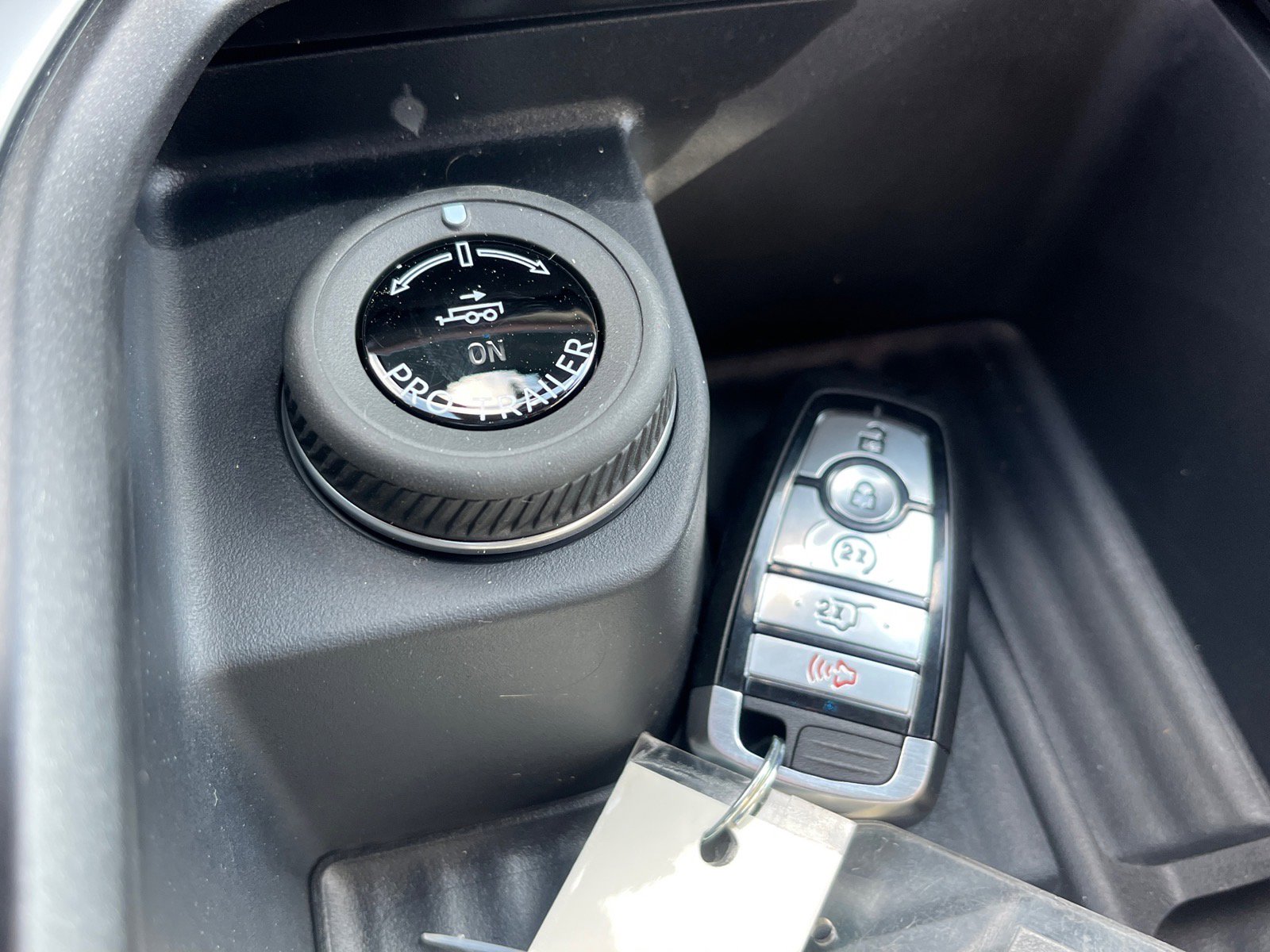 New 2026 Ford Expedition Platinum w/ Stealth Performance Package image 16