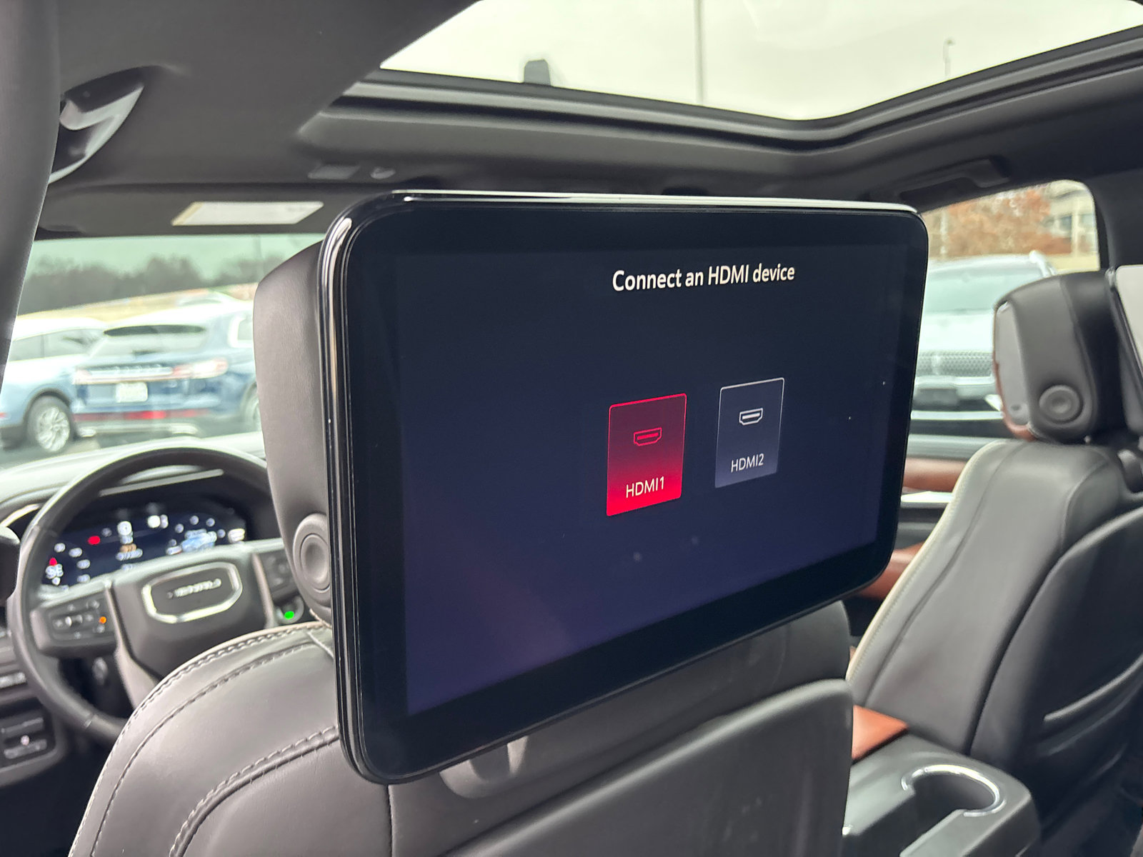 Used 2023 GMC Yukon Denali Ultimate image 33