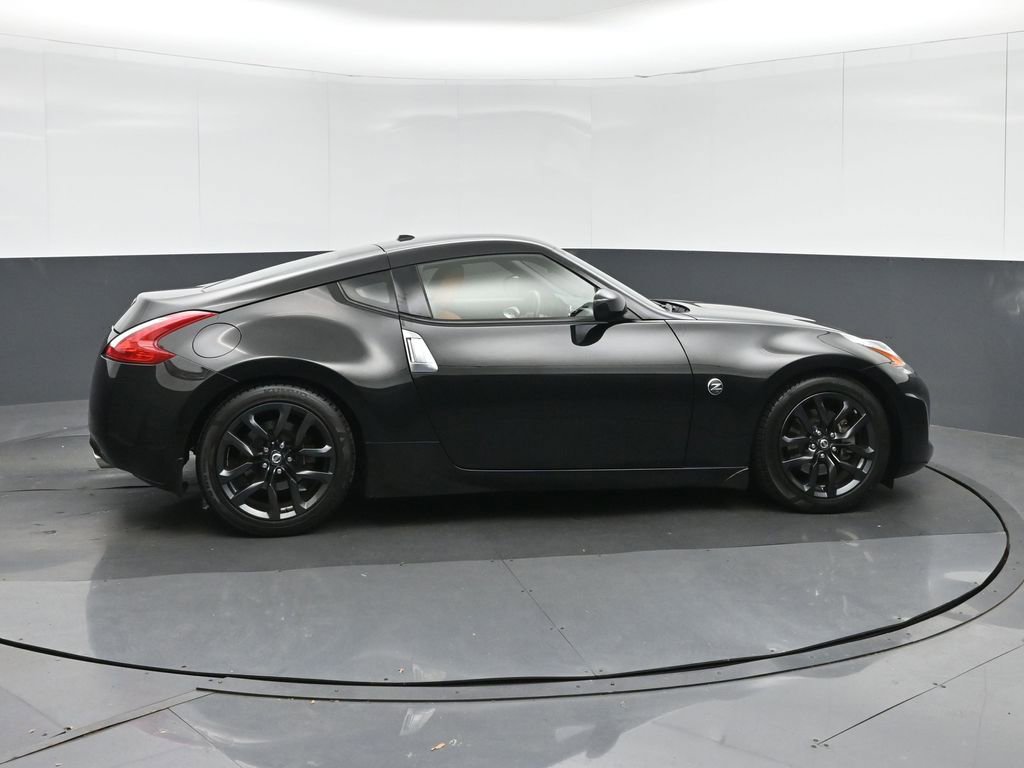 Used 2016 Nissan 370Z Touring RWD image 8