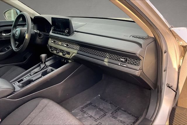 Used 2023 Honda Accord EX image 13