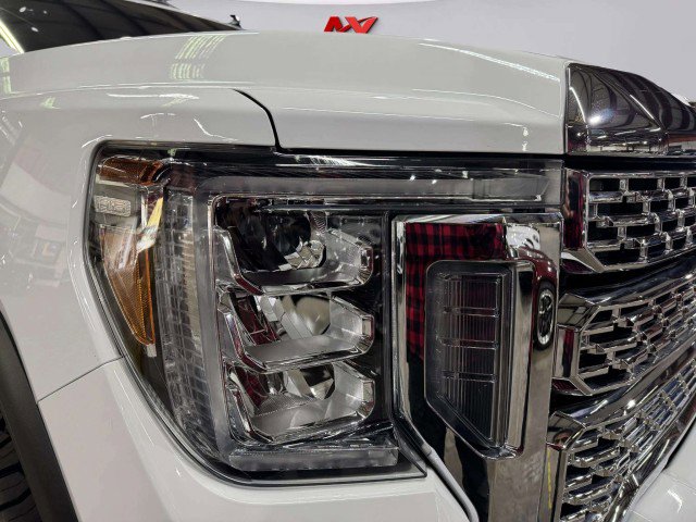 Used 2021 GMC Sierra 3500 Denali w/ Denali Ultimate Package image 18