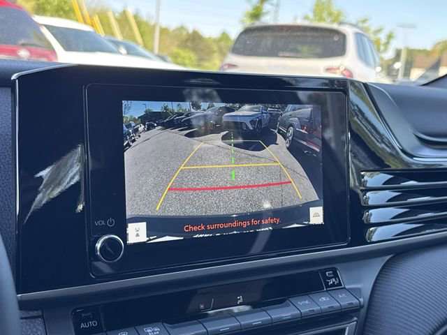 Used 2026 Toyota Camry SE FWD image 28