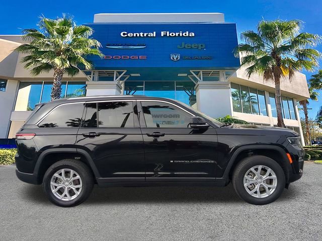 Certified 2023 Jeep Grand Cherokee Limited image 4