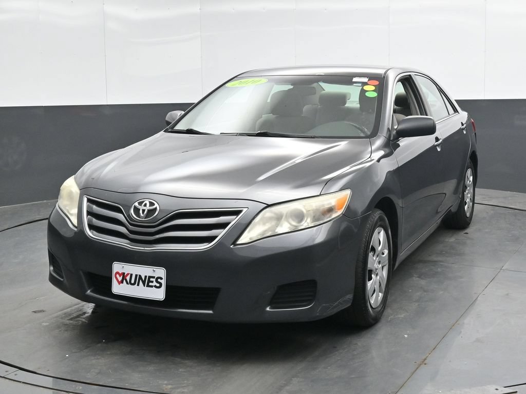 Used 2010 Toyota Camry LE FWD image 7