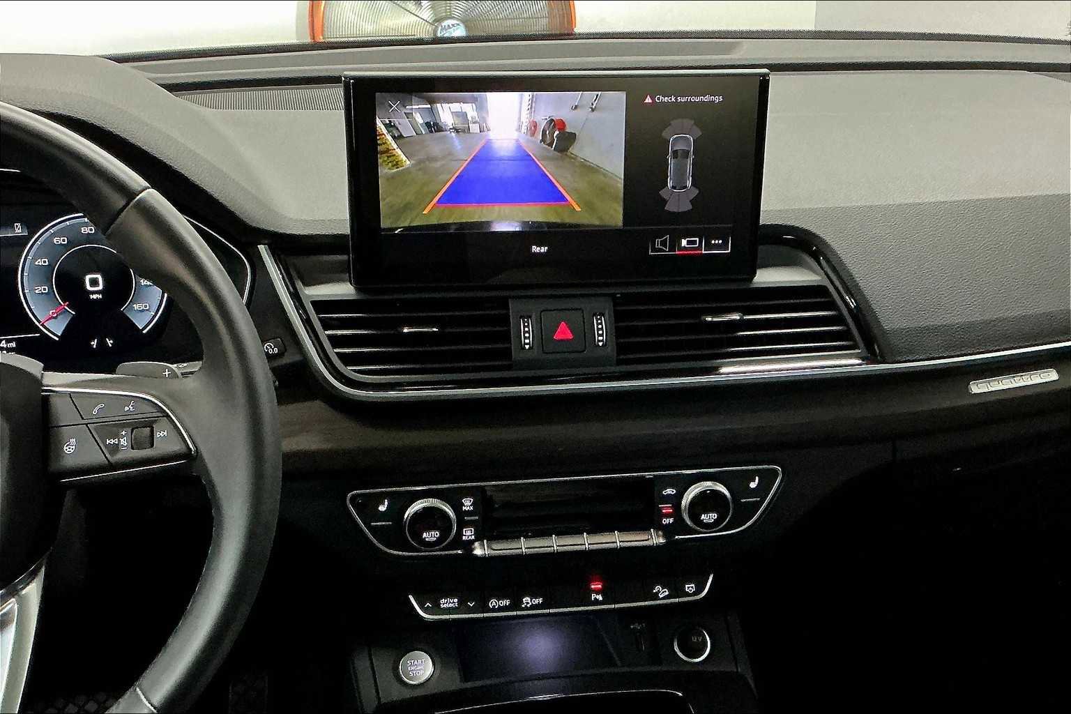 Used 2025 Audi Q5 2.0T Premium image 9