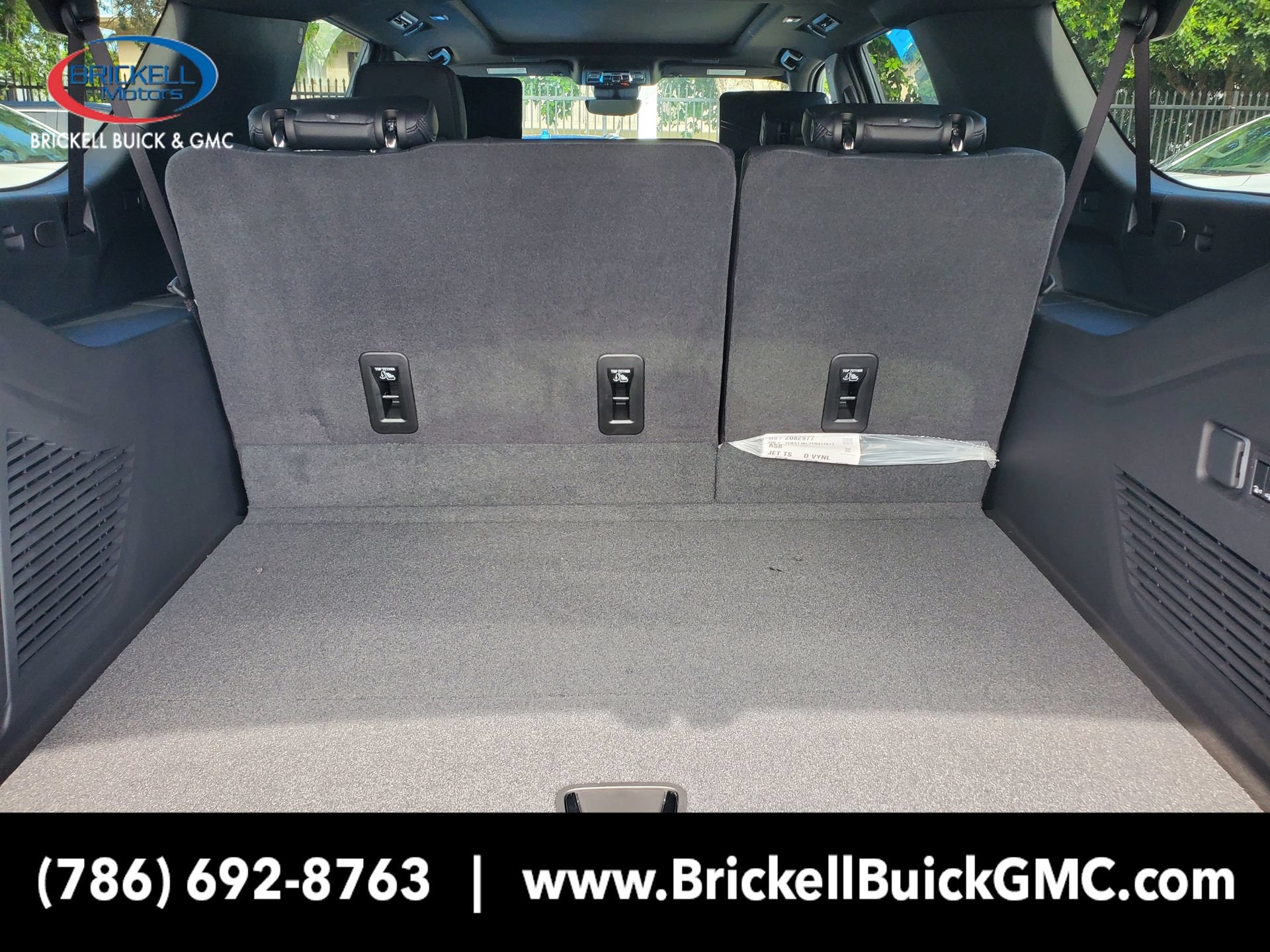 New 2026 GMC Yukon XL Denali w/ Advanced Technology Package RWD image 8