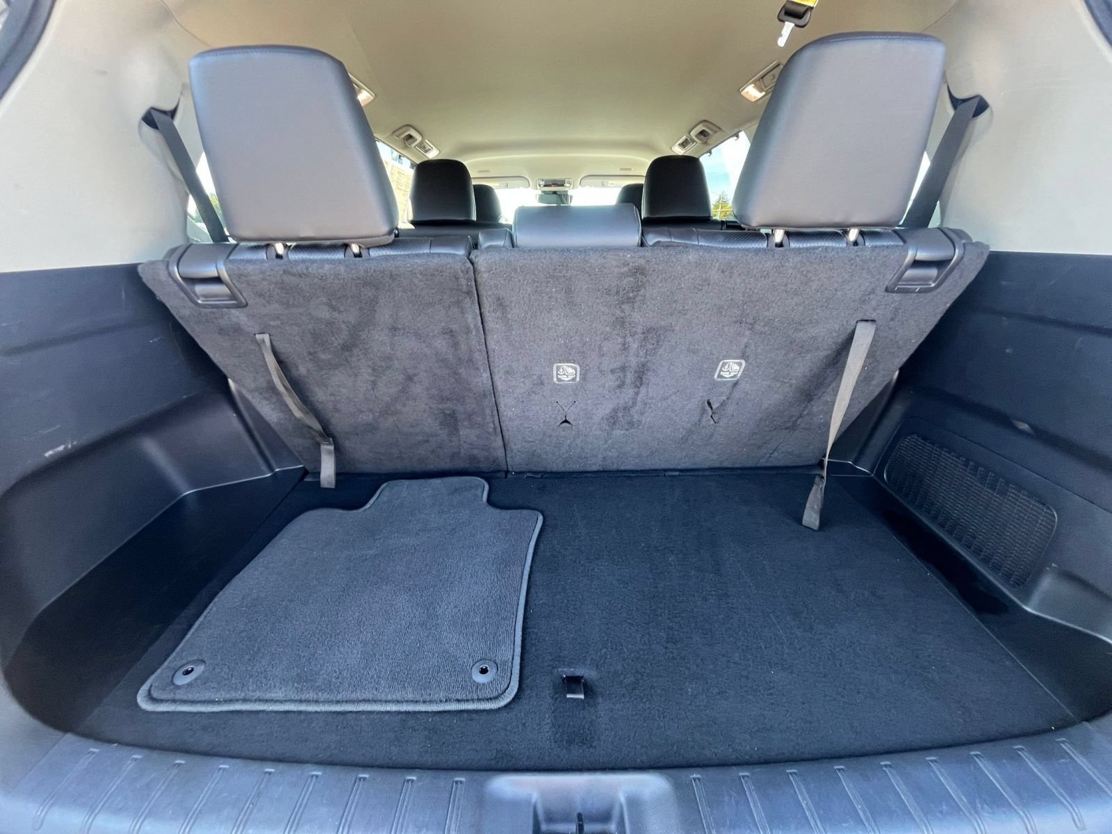 Used 2024 Toyota Grand Highlander AWD image 28