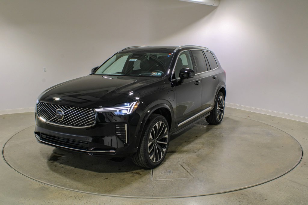 New 2026 Volvo XC90 T8 Ultra w/ Protection Package Premier AWD/4WD image 1