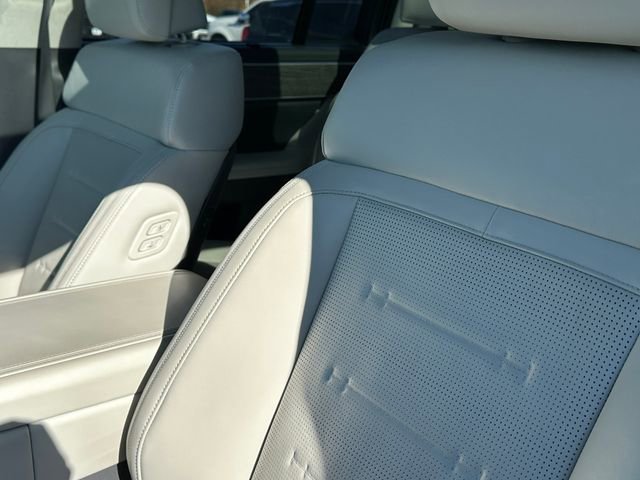 Used 2024 Hyundai Santa Fe Calligraphy image 23