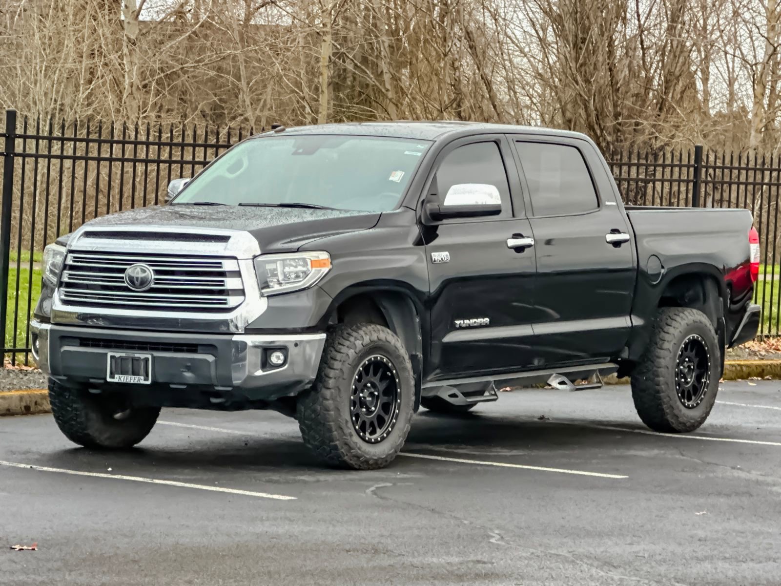 Used 2018 Toyota Tundra Limited w/ Limited Premium Package image 8