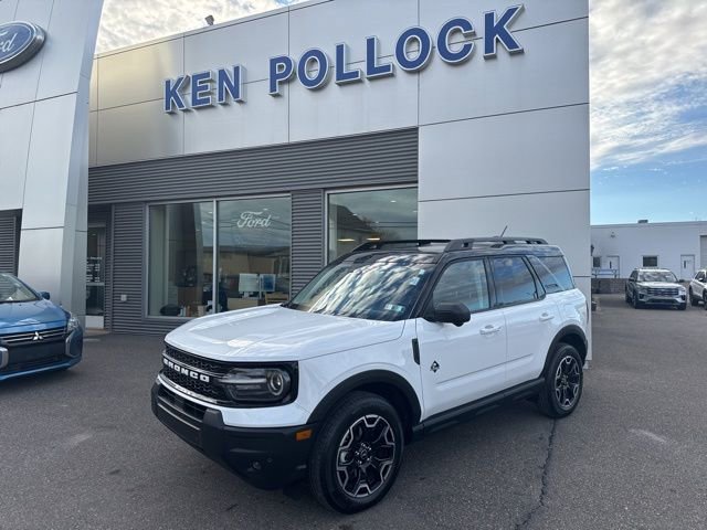 New 2025 Ford Bronco Sport Outer Banks w/ Outer Banks Tech Package+ AWD/4WD image 2