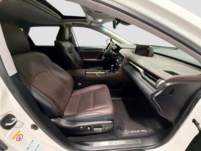 Used 2019 Lexus RX 350L Premium w/ Premium Package image 24