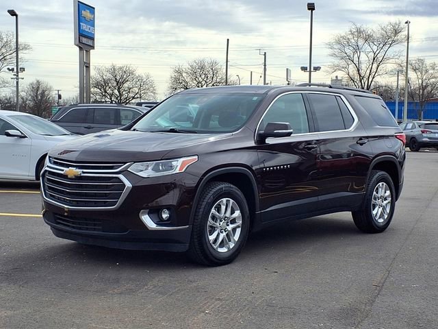Used 2021 Chevrolet Traverse LT image 1