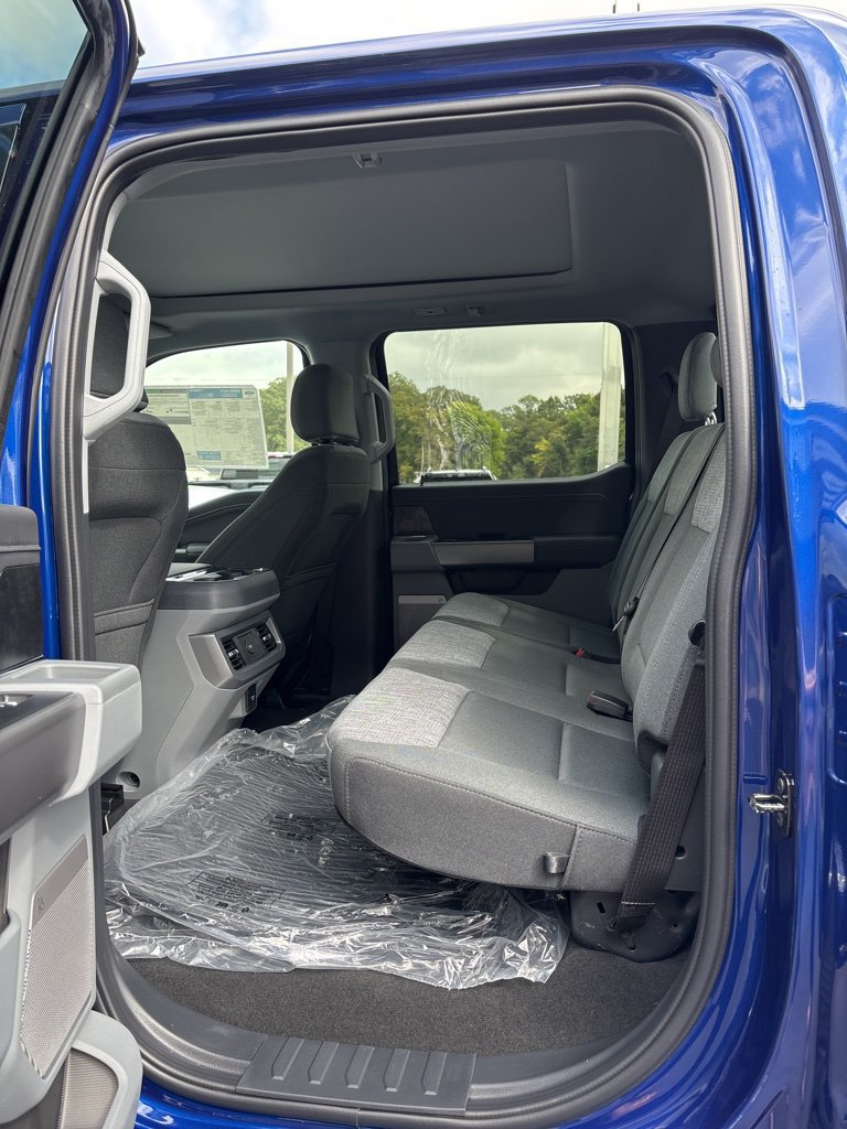 New 2026 Ford F350 XLT w/ XLT Premium Package AWD/4WD image 22