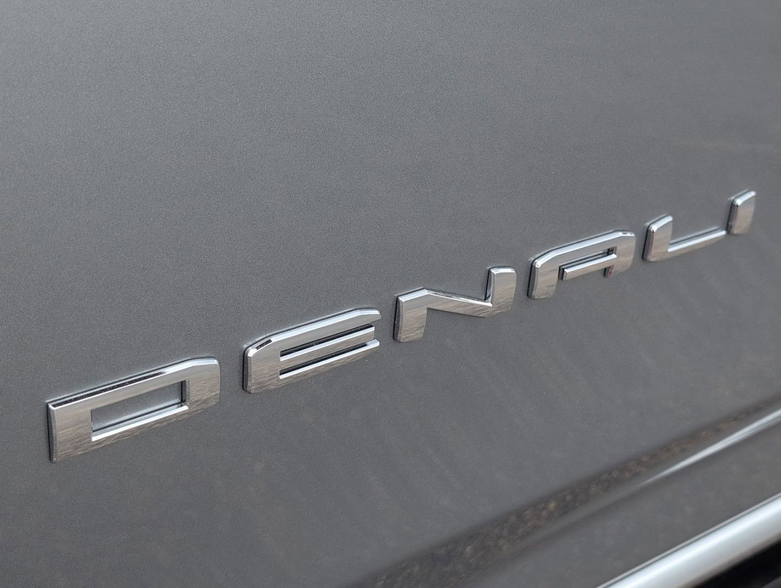 New 2026 GMC Yukon Denali w/ Sun & Power Step Package AWD/4WD image 11