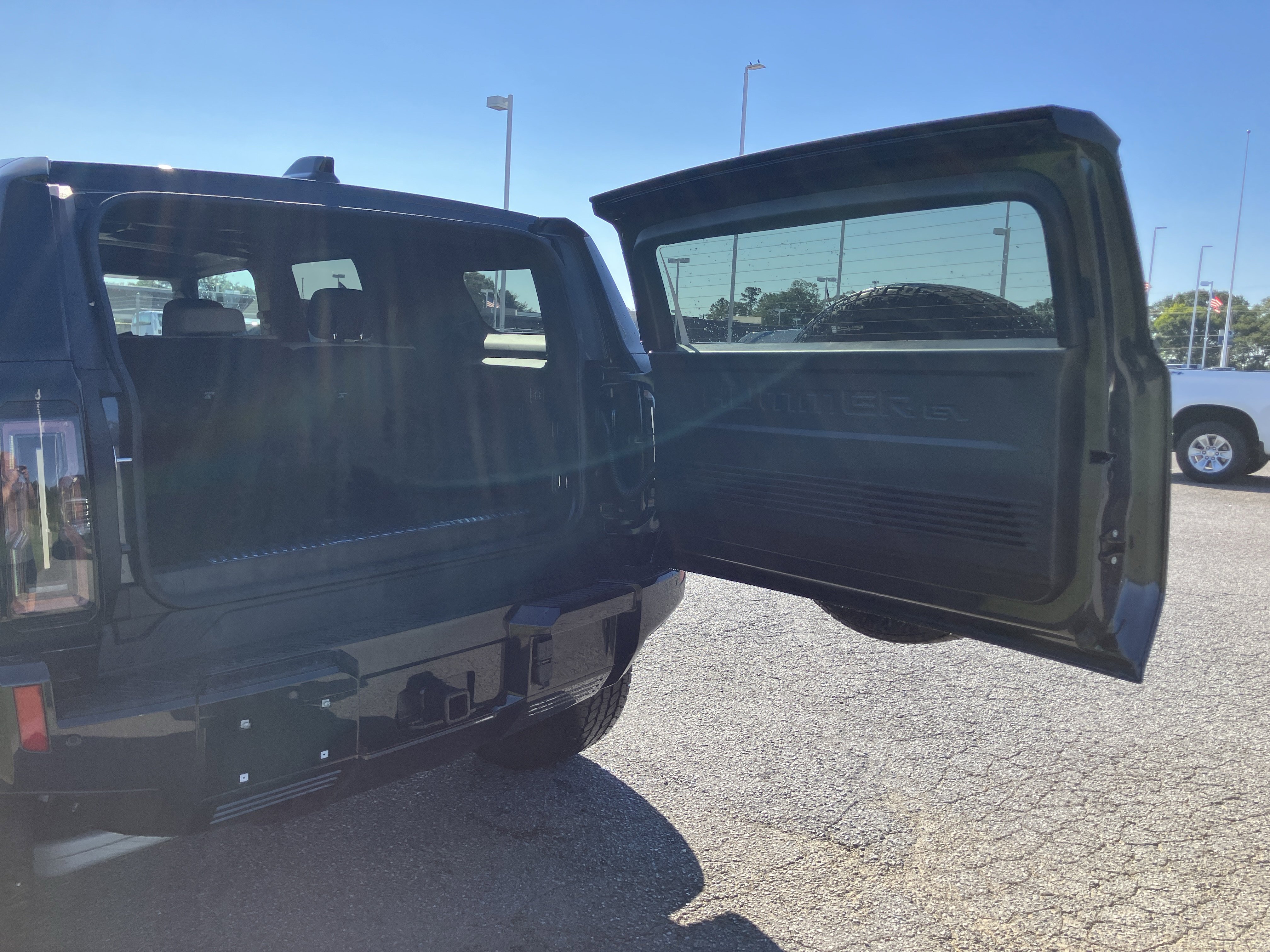 New 2026 GMC Hummer EV SUV image 8