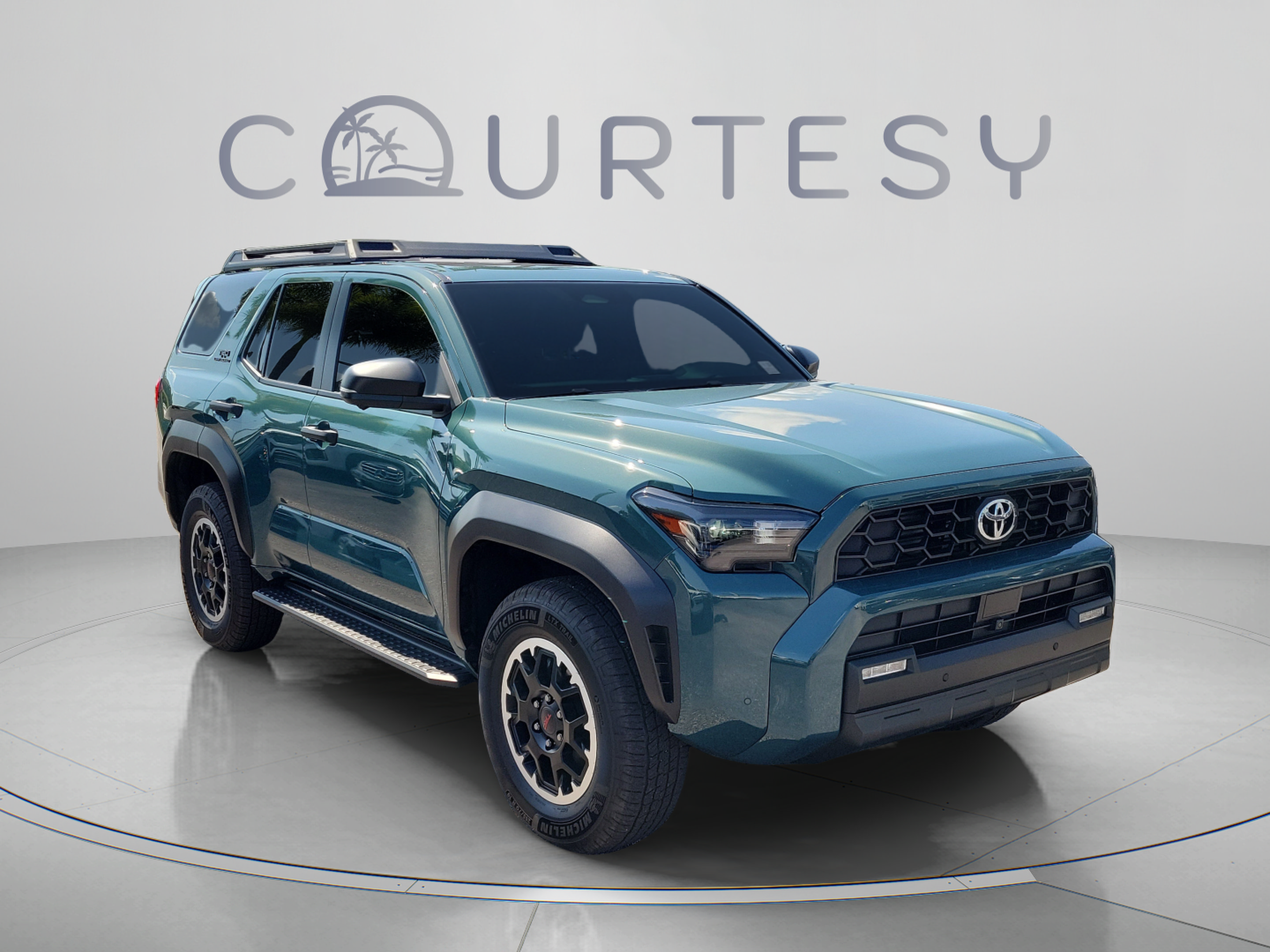 Used 2025 Toyota 4Runner TRD Off-Road Premium w/ Tow Technology Package AWD/4WD image 4