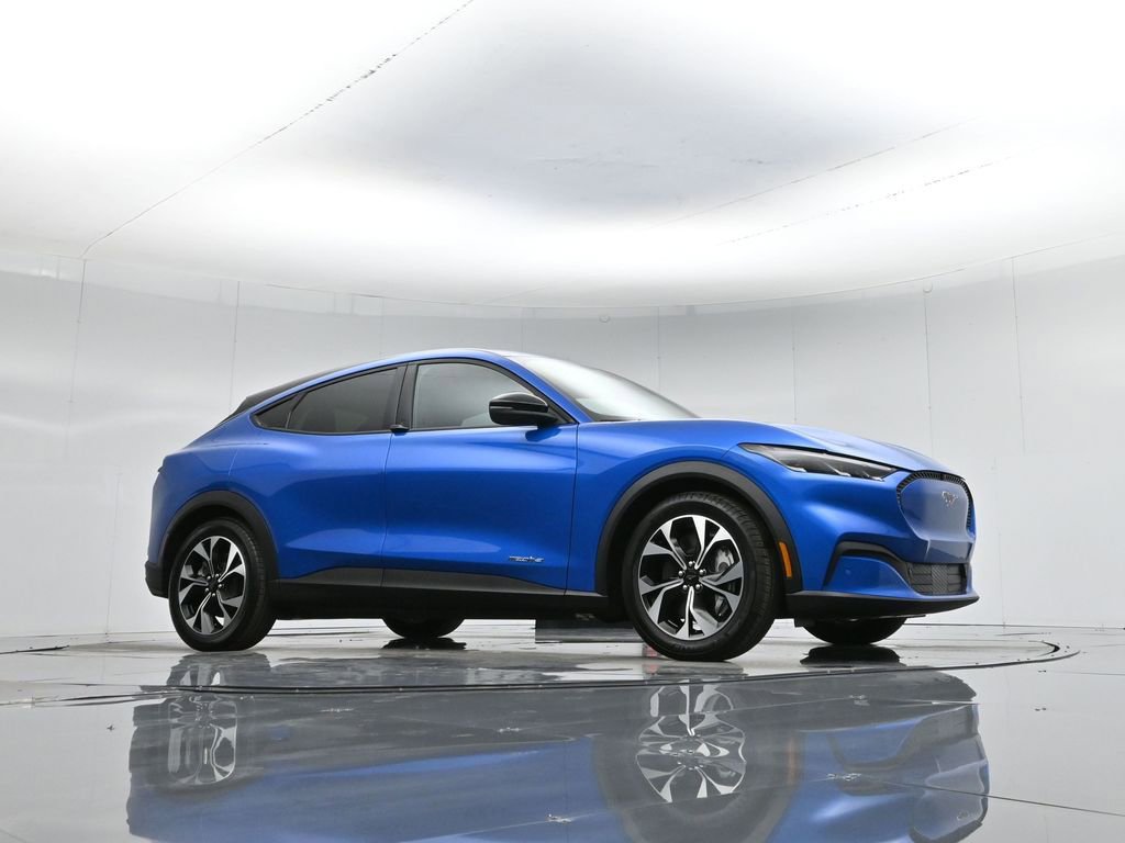 Used 2025 Ford Mustang Mach-E Select w/ Comfort Package Lite image 4