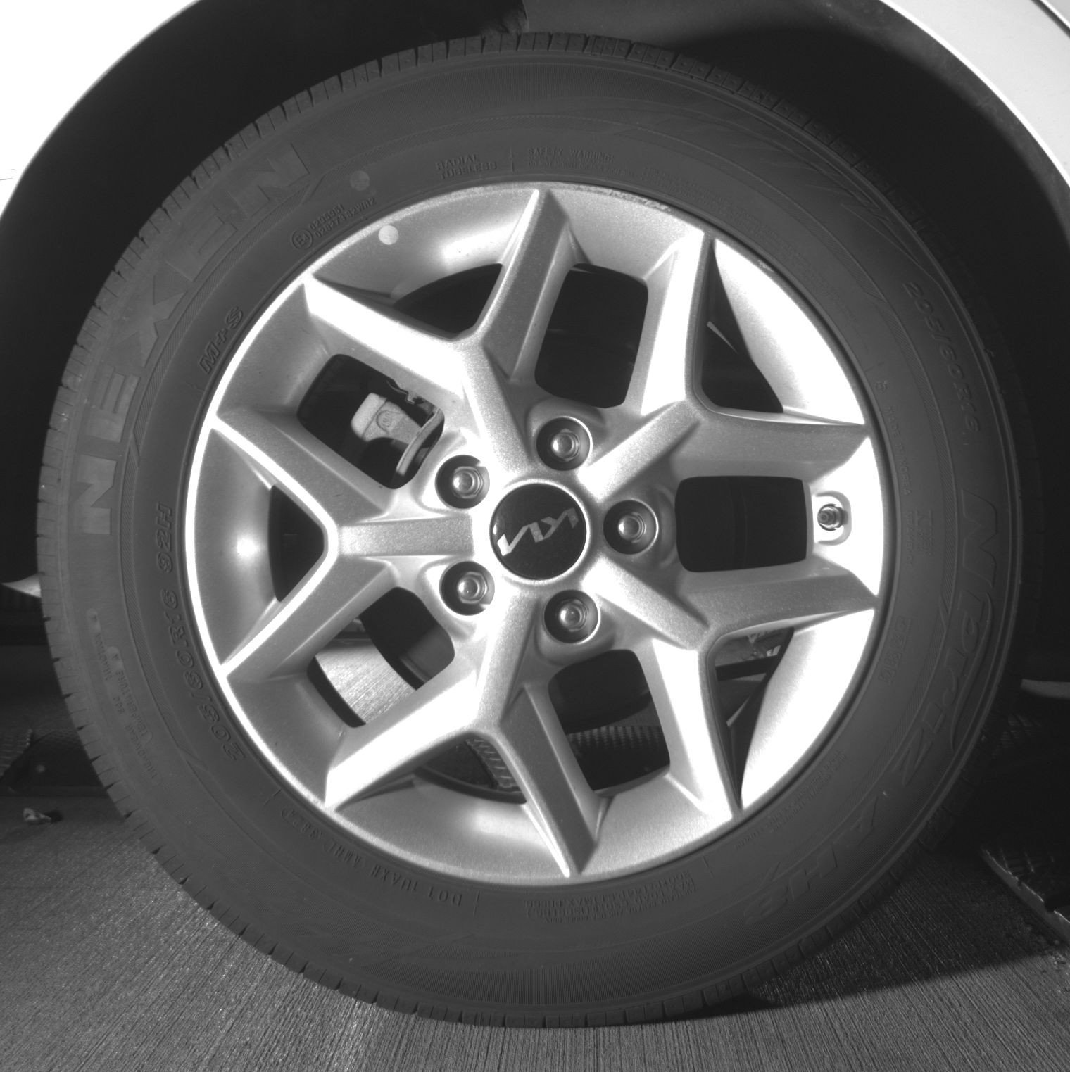 Used 2025 Kia Soul LX w/ LX Technology Package FWD image 15