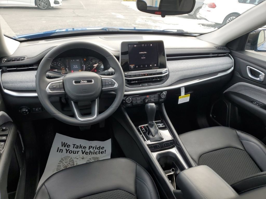 Used 2017 Jeep Renegade Sport w/ Power & Air Group image 23