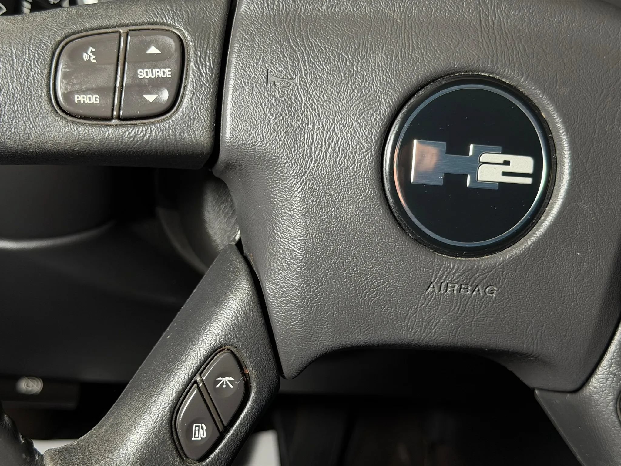 Used 2005 HUMMER H2 w/ Preferred Equipment Group AWD/4WD image 21