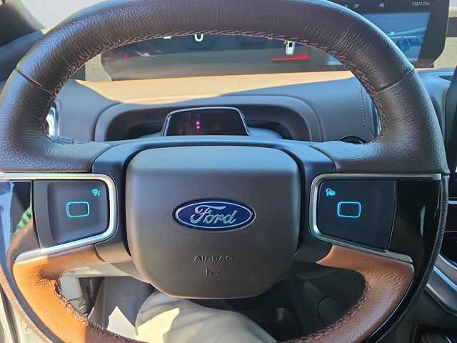 Used 2025 Ford Expedition Max King Ranch AWD/4WD image 12