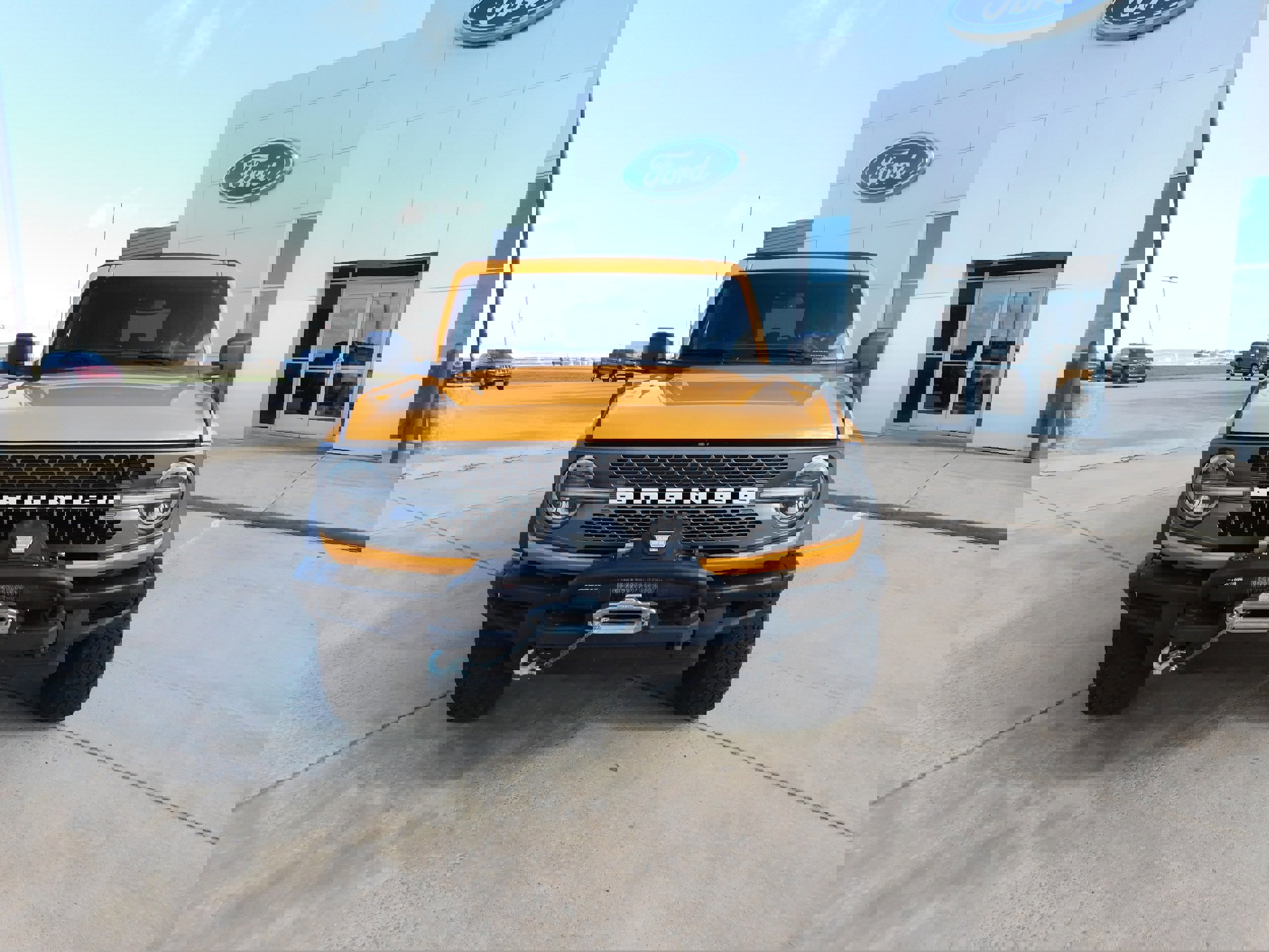 Used 2021 Ford Bronco Badlands image 9