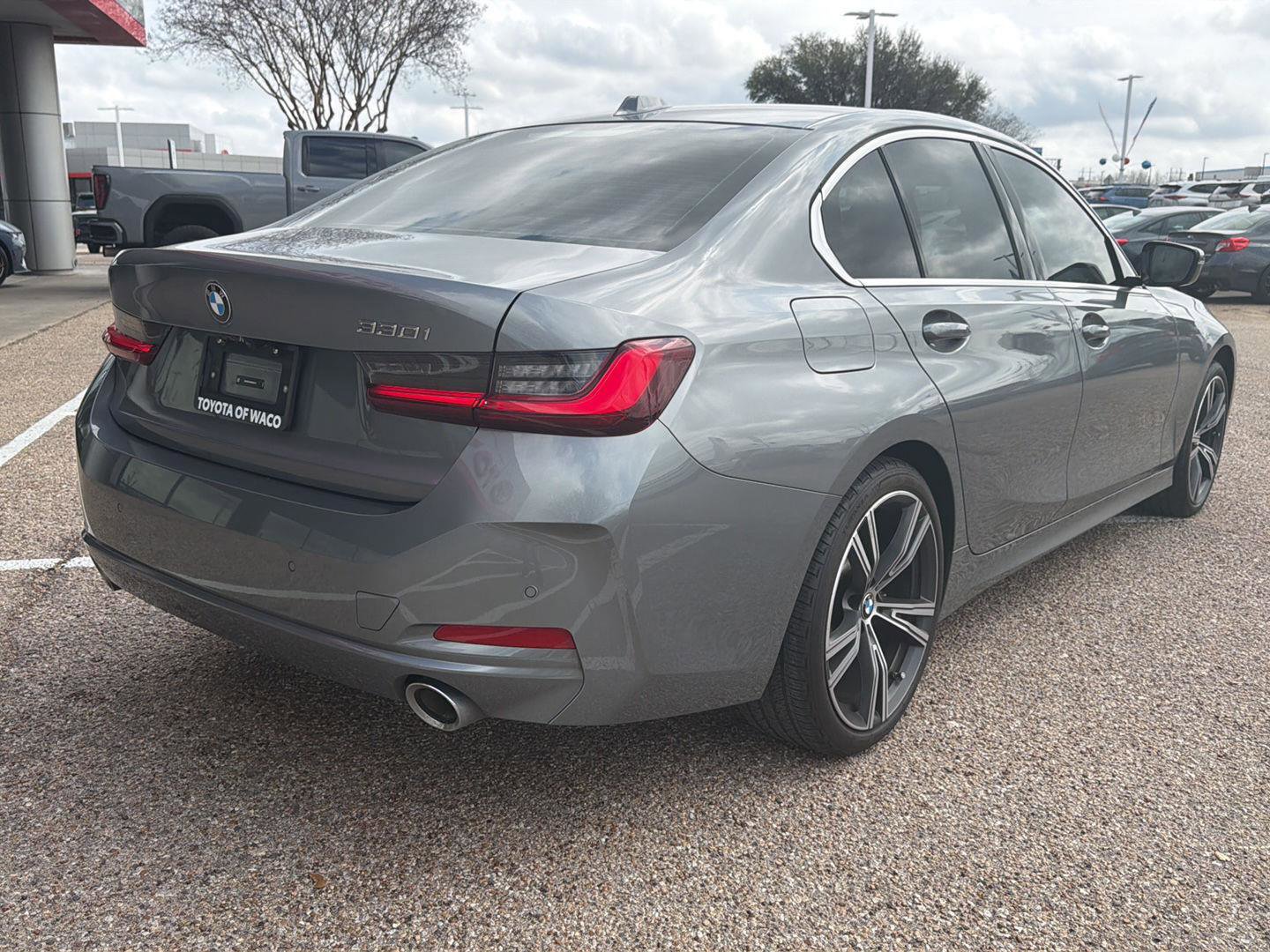 Used 2024 BMW 330i Sedan w/ Convenience Package image 3