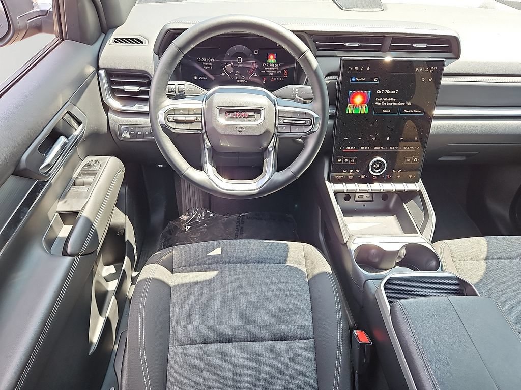 Used 2025 GMC Terrain Elevation FWD image 12