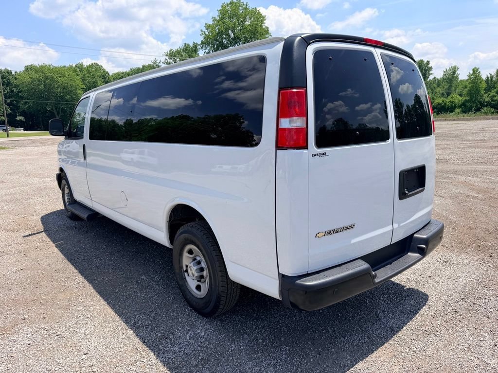 Used 2022 Chevrolet Express 3500 LS RWD image 5