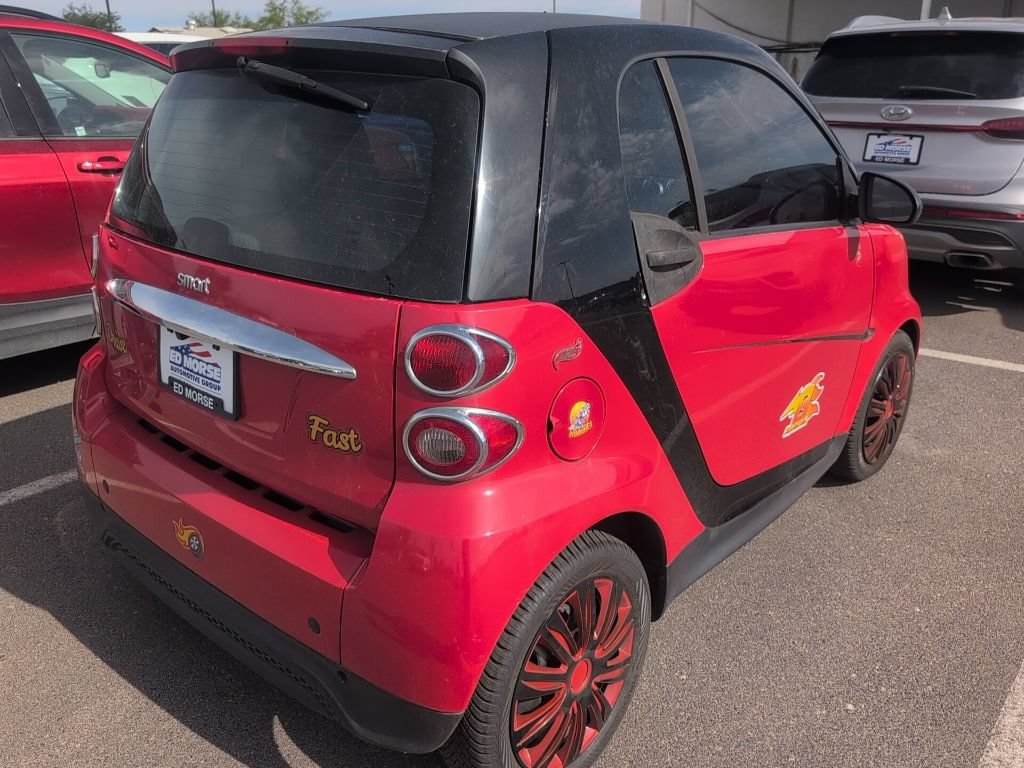 Used 2014 smart fortwo passion RWD image 3