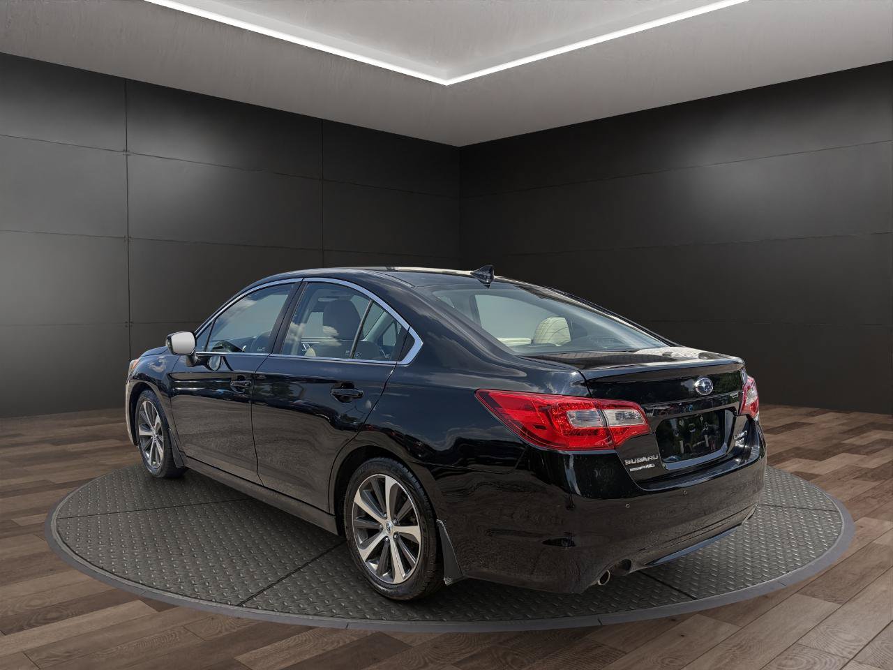 Used 2017 Subaru Legacy 2.5i Limited AWD/4WD image 6