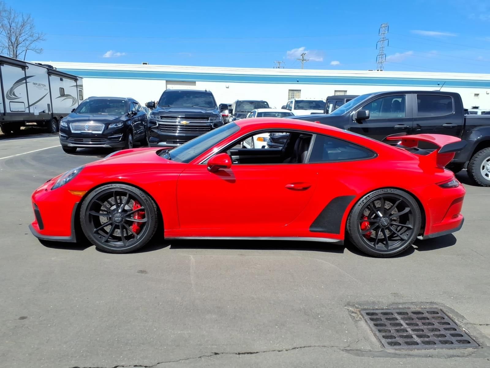 Used 2018 Porsche 911 GT3 RWD image 2