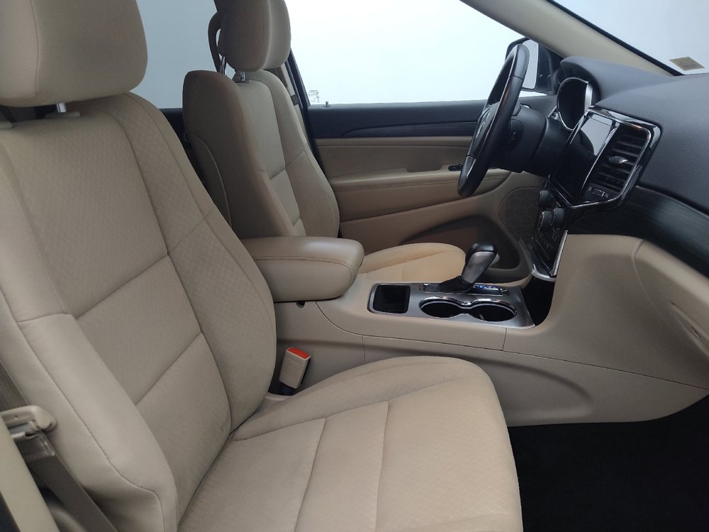 Used 2022 Jeep Grand Cherokee Laredo E AWD/4WD image 21