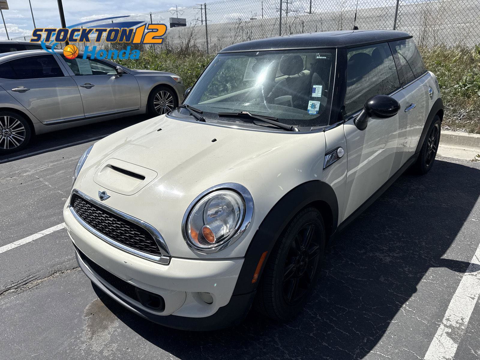 Used 2012 MINI Cooper S FWD image 1
