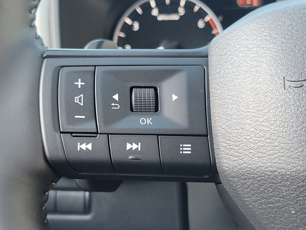 New 2026 Nissan Rogue Dark Armor AWD/4WD image 5