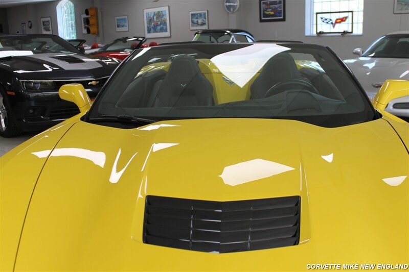 Used 2016 Chevrolet Corvette Stingray Convertible w/ 2LT Preferred Equipment Group RWD image 24