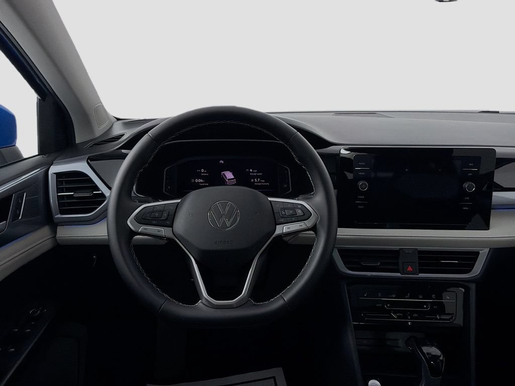 Certified 2025 Volkswagen Taos SEL AWD/4WD image 24