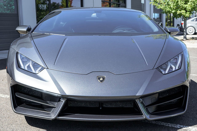 Used 2017 Lamborghini Huracan LP 580-2 RWD image 13