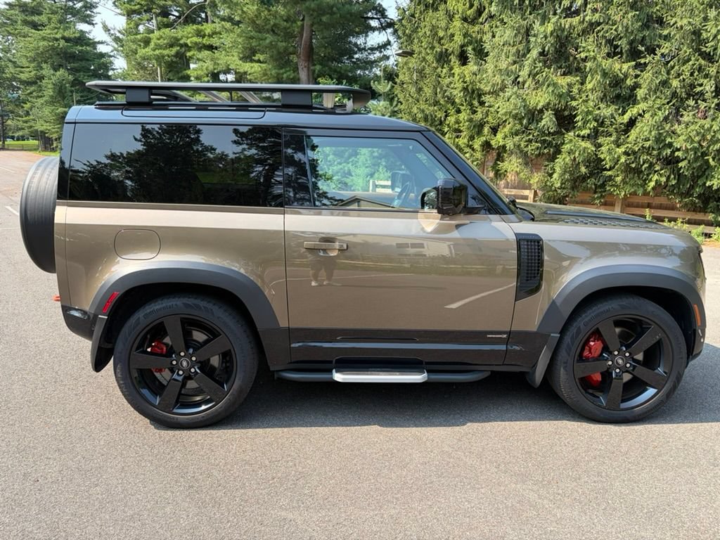 Used 2022 Land Rover Defender 90 X AWD/4WD image 11