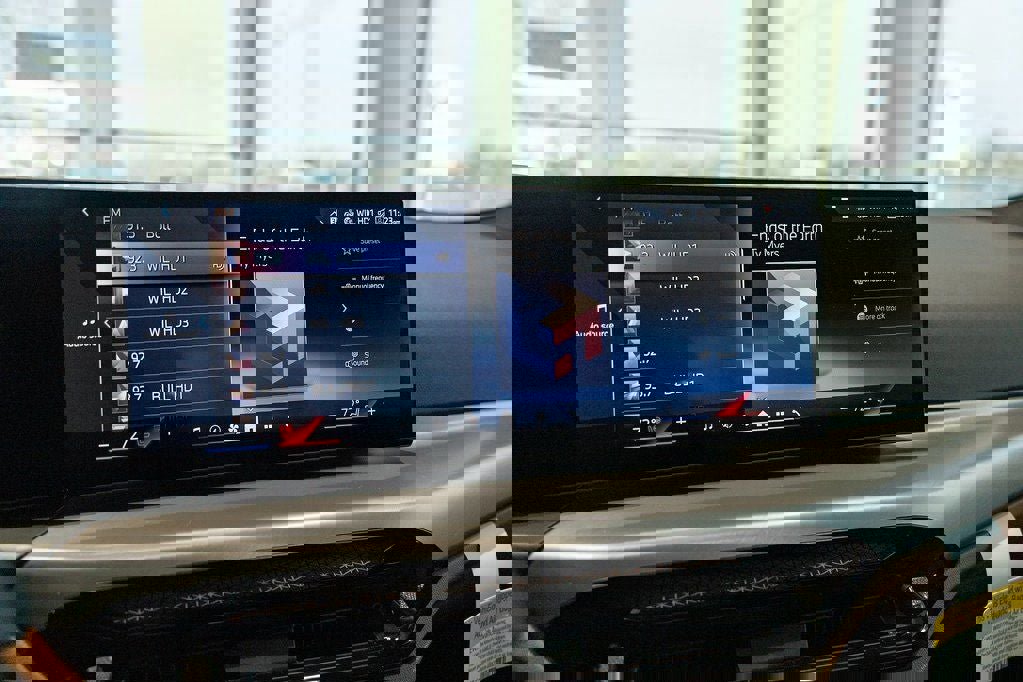 New 2026 BMW 330i xDrive Sedan w/ M Sport Package image 29