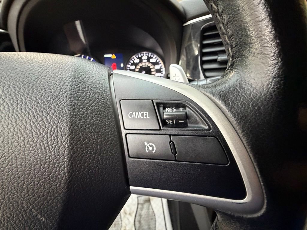 Used 2014 Mitsubishi Outlander GT AWD/4WD image 23