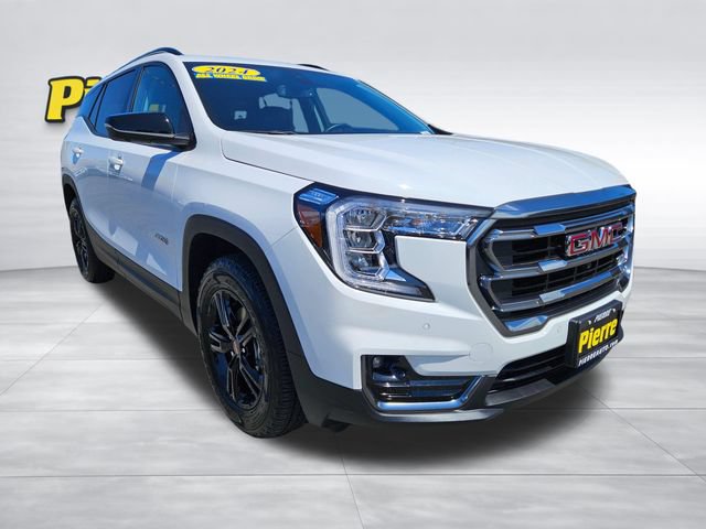 Used 2024 GMC Terrain AT4 w/ Tech Package AWD/4WD image 8
