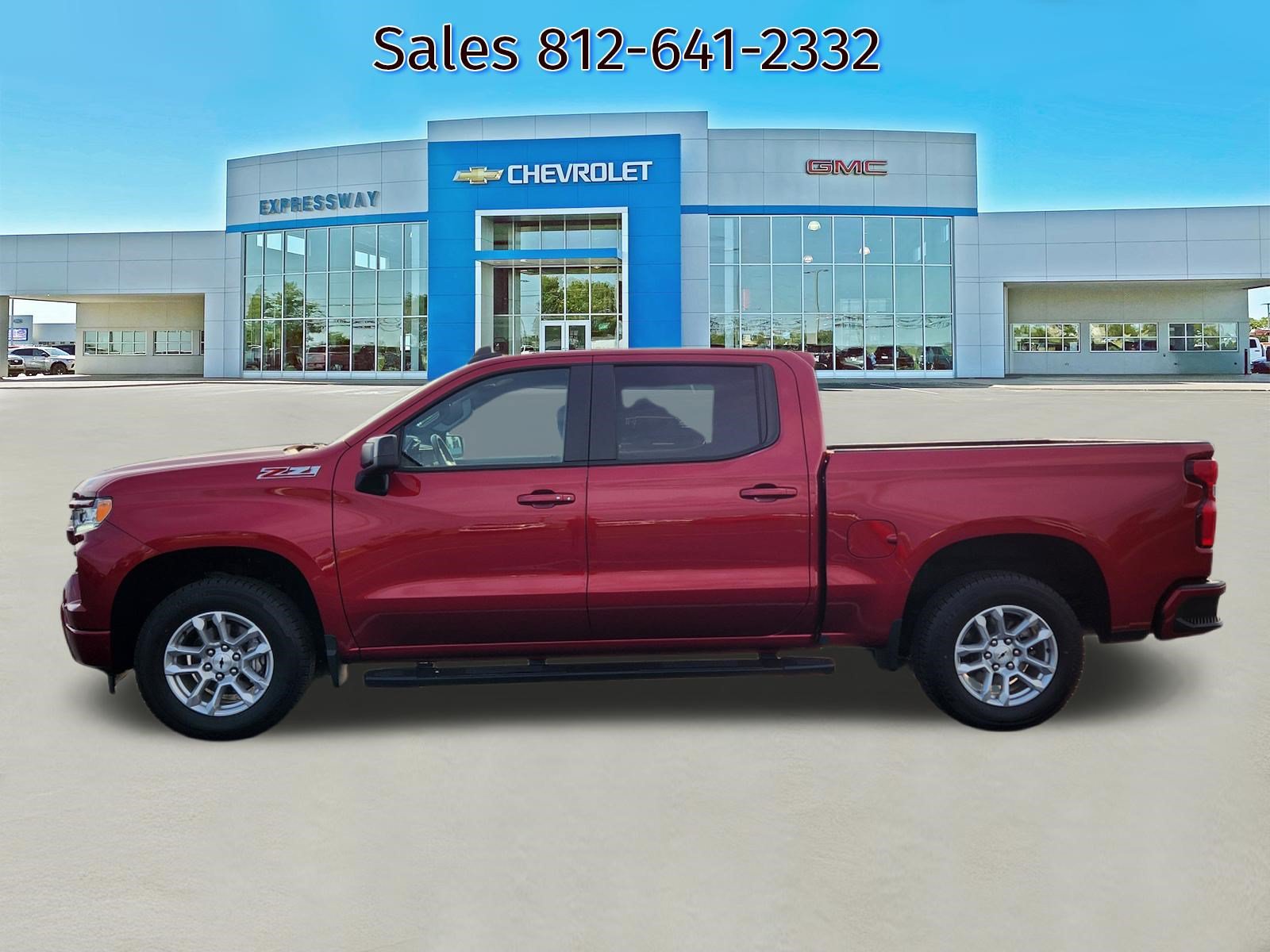 Used 2024 Chevrolet Silverado 1500 RST AWD/4WD image 4