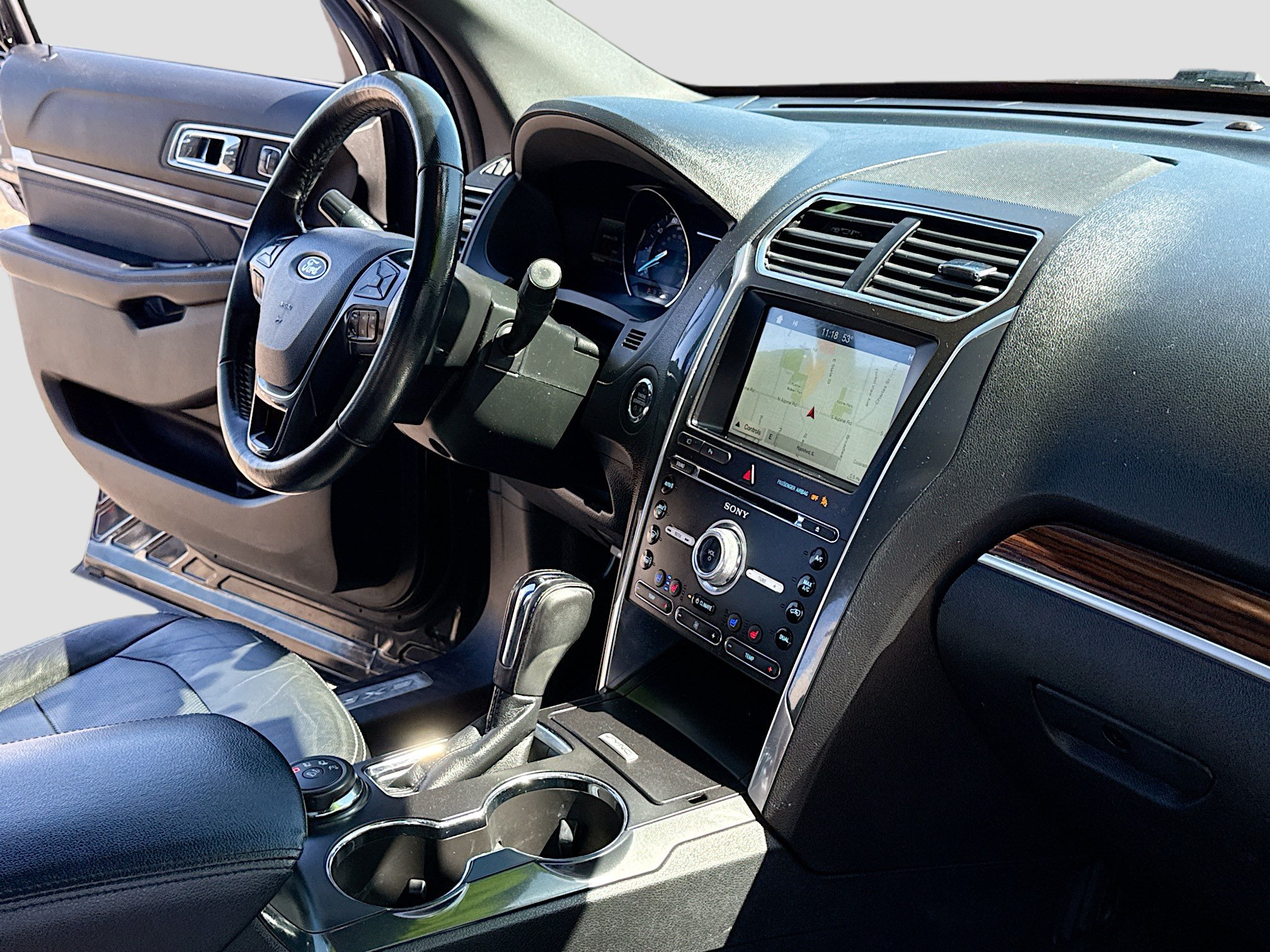 Used 2018 Ford Explorer Limited AWD/4WD image 5