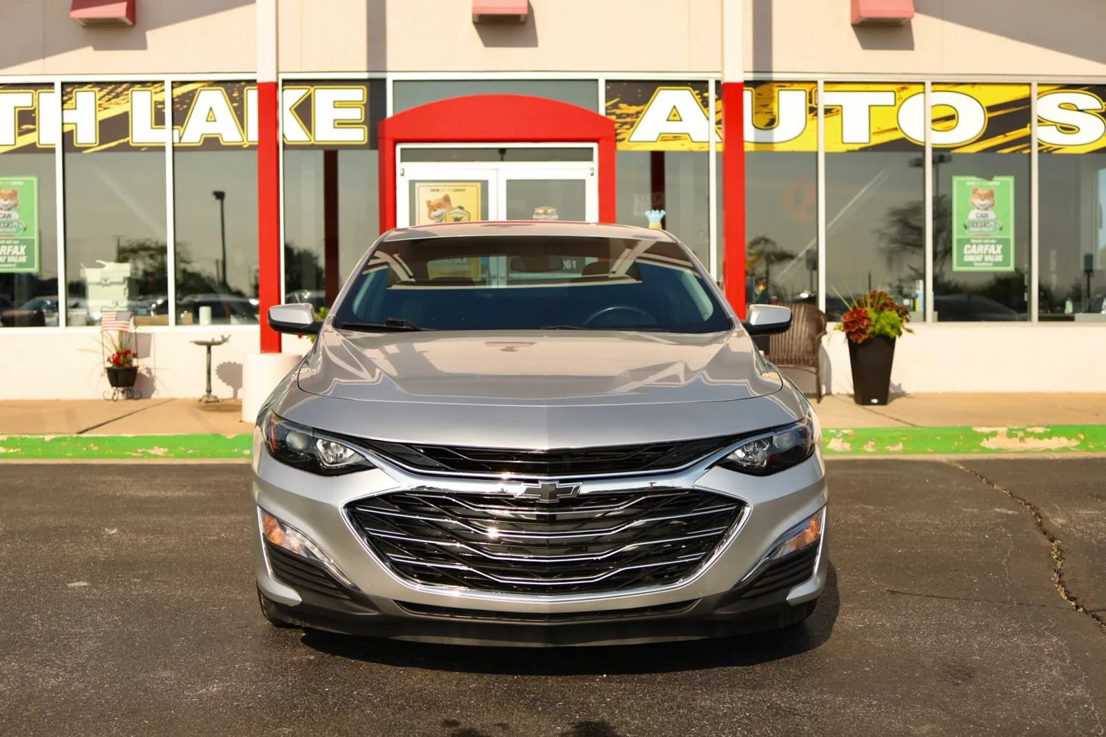 Used 2020 Chevrolet Malibu RS FWD image 2