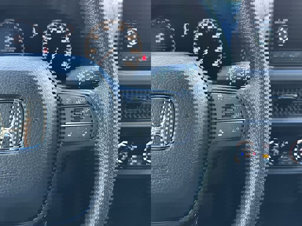Used 2025 Honda HR-V LX image 27